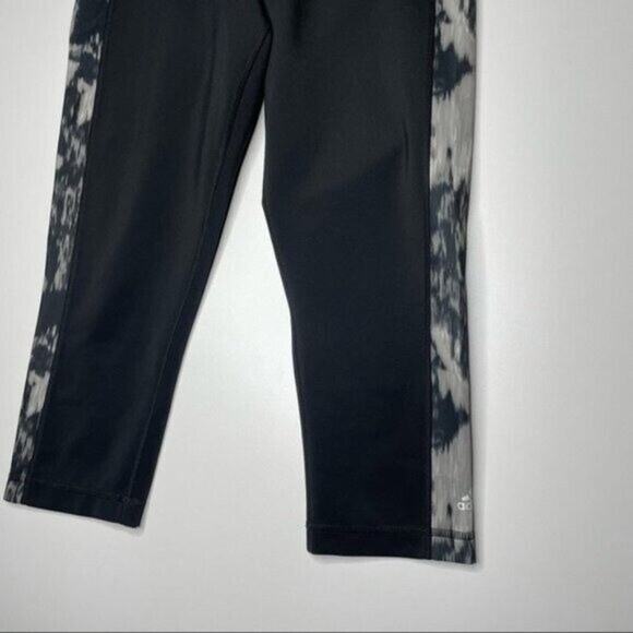 Adidas Womens Leggings Size M Capri Black Mid Rise Athletic Workout Active - Picture 5 of 13